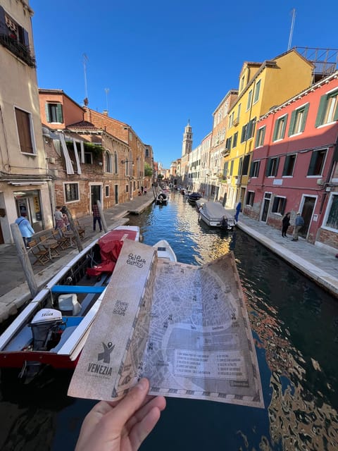 Venice City Escape: "Hunting for L'Omo dal Capelon" - Practical tips for Venice narrow streets and phone riddles