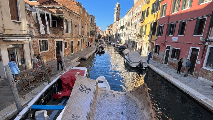 Venice City Escape: "The beggar and the cloak" - Key Points to Know Before You Start