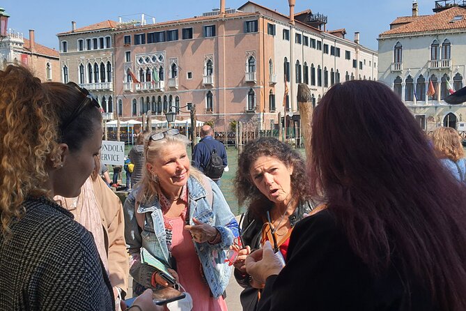Venice City Highlights Small Group Tour with a local guide - What the small group format does for your experience