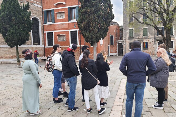 Venice City Highlights Small Group Tour with a local guide - Where the tour starts: Campo San Pantalon meeting point