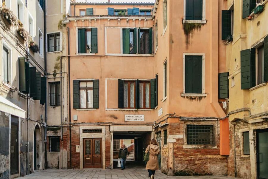 Venice: City Highlights Tour with St Mark's and Gondola Ride - Key Highlights You’ll Feel Right Away