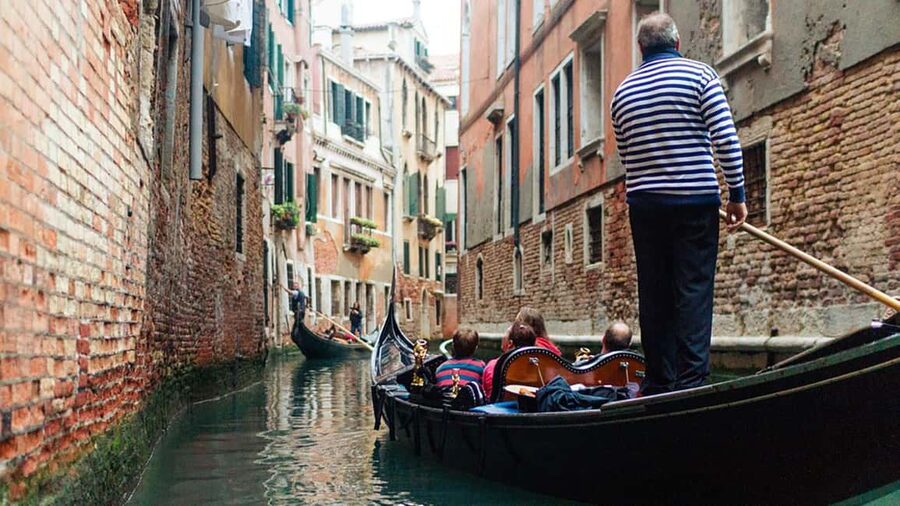 Venice: City Highlights Tour with St Mark's and Gondola Ride - Campo San Giovanni e Paolo and Verocchio’s Statue