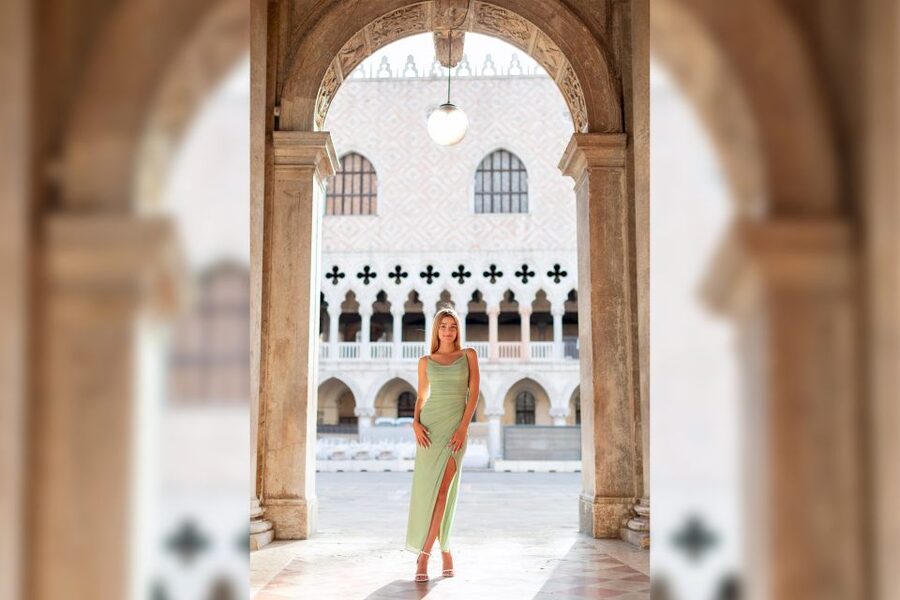 Venice: City Portrait Session with Professional Photographer - Key things to know before you book