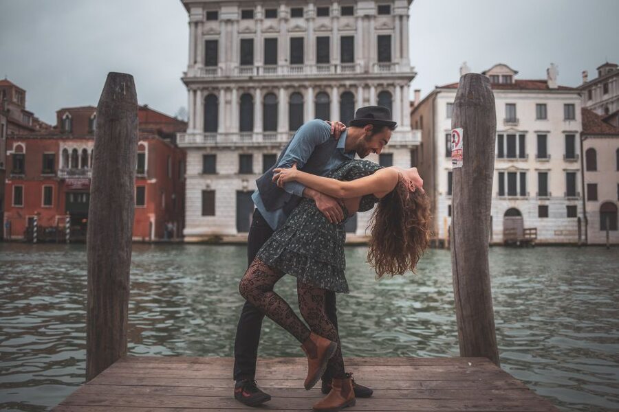 Venice: City Portrait Session with Professional Photographer - A private Venice photo session that actually respects your day