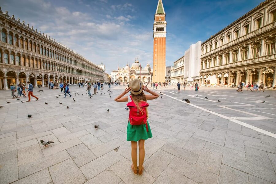 Venice City Walking Tour with an APP - Art-street wandering: Casa del Tintoretto to Calle dei Fabbri