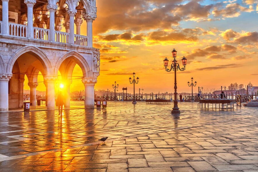 Venice City Walking Tour with an APP - Piazza San Marco, St Mark’s Basilica, and the start-of-walk energy