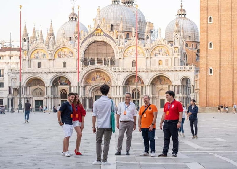 Venice: Doge Palace, San Marco Basilica & Rialto Bridge - Arriving at the Right Place, at the Right Pace