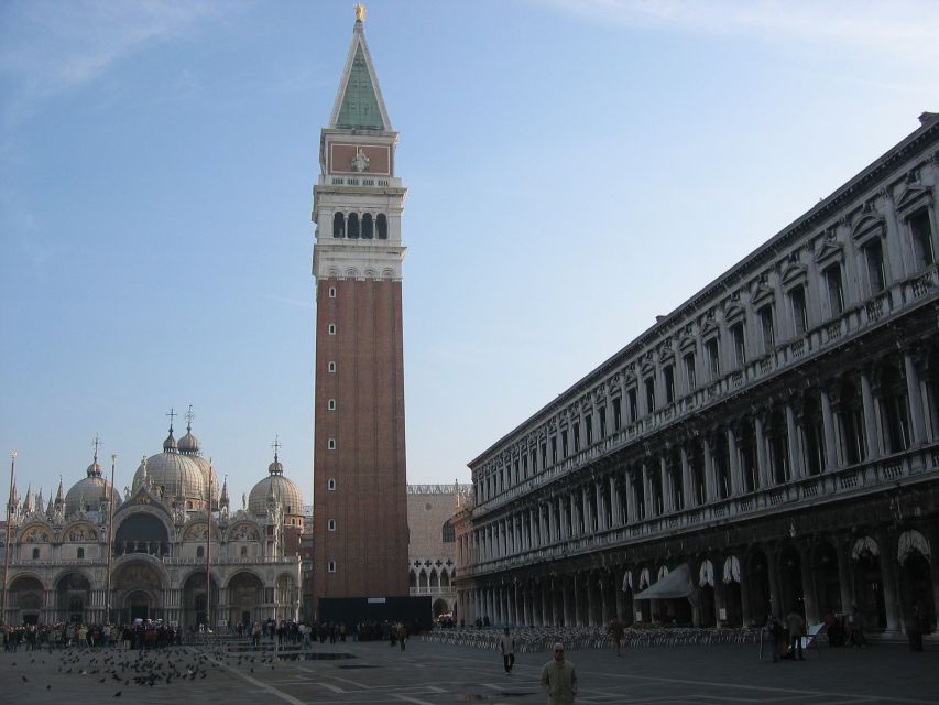 Venice: Doge's Palace and Basilica Skip-the-Line Guided Tour - Dress code and what to bring so you do not get stuck