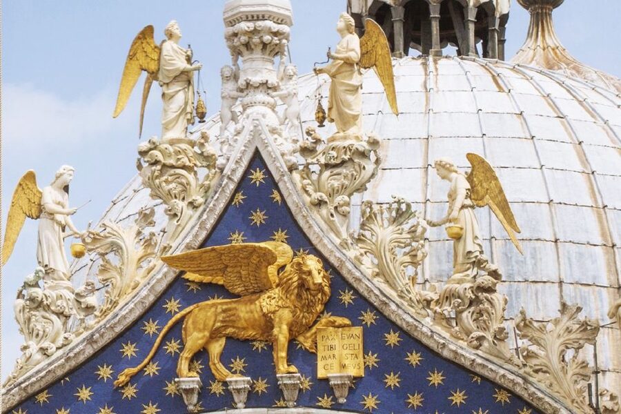 Venice: Doge's Palace and Basilica Tour with Gondola Ride - First Stop: St. Mark’s Basilica and Its Golden Mosaics