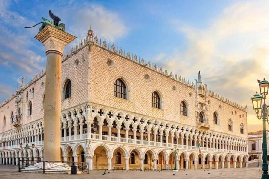 Venice Doge's Palace and St Mark's Basilica Guided Tour - Practical tips that make the tour feel smooth
