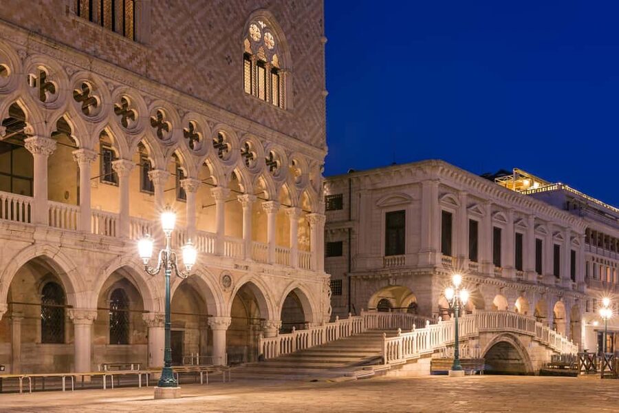 Venice: Doge's Palace, Bridge of Sighs, Prisons, Correr & Audioguides - Doge’s Palace, Bridge of Sighs, and Prisons make one story