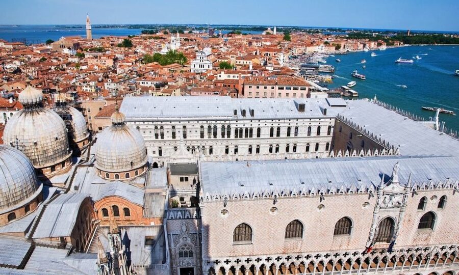 Venice: Doge's Palace & Bridge of Sighs Small Group Tour - Key things you should notice on this tour