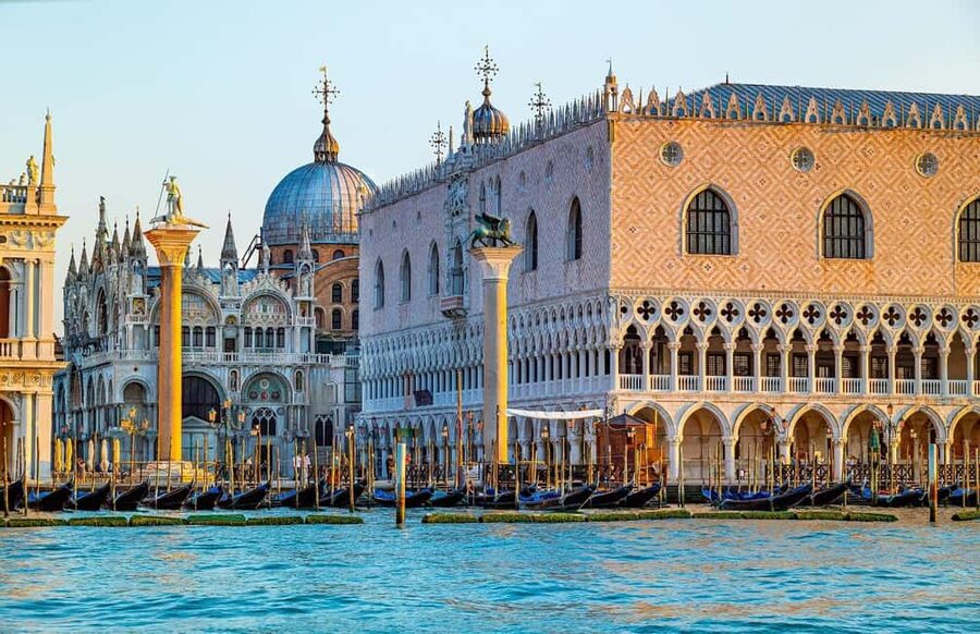Venice: Doge's Palace Guided Tour with Optional Gondola Ride - Who should book this Doge’s Palace tour with gondola option