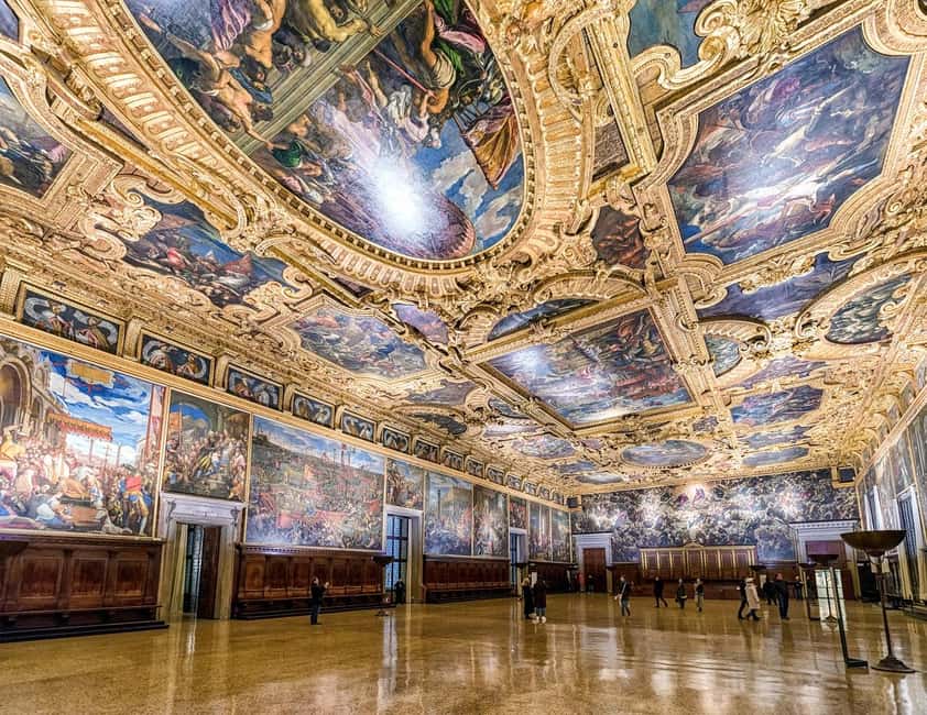 Venice: Doge's Palace Guided Tour with Optional Gondola Ride - Time, crowds, and how to make this work smoothly in Venice