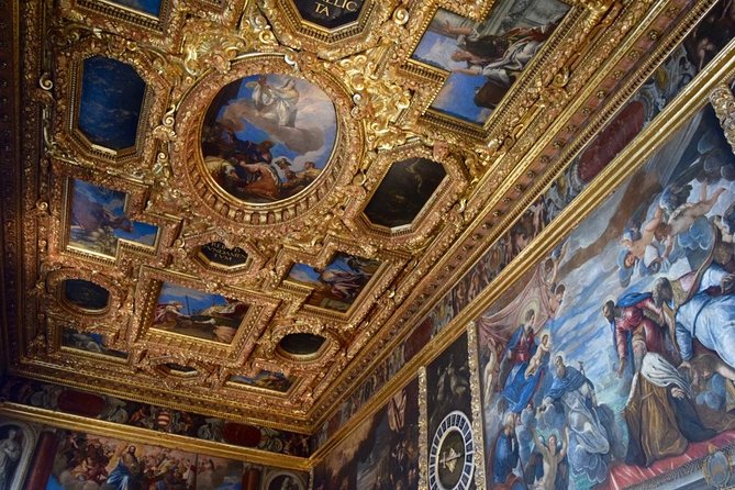 Venice: Doge’s Palace Prisons & Secret Itineraries Guided Tour - Meeting at St. Mark’s Square, Then Moving Inside Fast