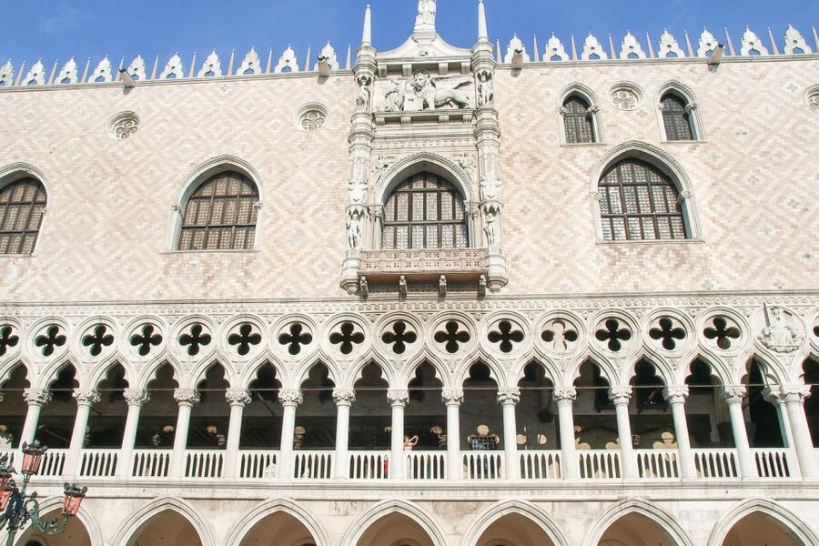 Venice: Doge's Palace Reserved Entry Ticket - The Chamber of the Great Council, Where Scale Does the Explaining