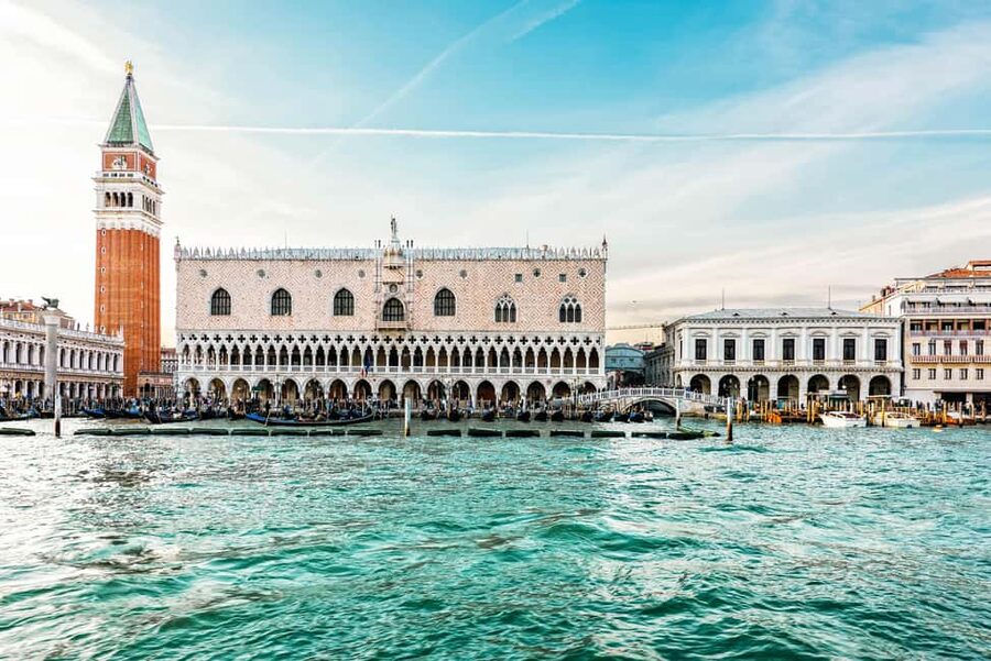Venice: Doge's Palace Skip-the-Line Entry + Audioguide App - How to get the most from the Crown Tours app audioguide