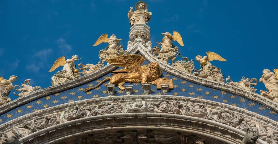 Venice: Doge's Palace with St. Mark's Basilica & Gondolas - Inside Doge’s Palace: Power Rooms, Art, and the Golden Staircase