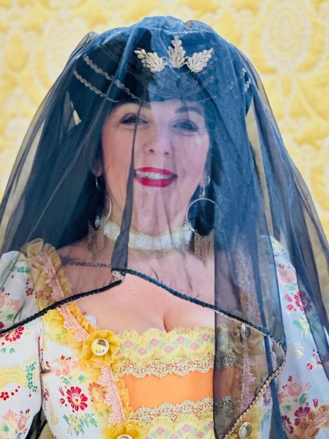 Venice: Dress-Up Experience - Your Photo Souvenir: What You Likely Walk Away With