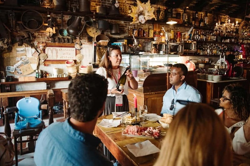 Venice: Eat & Drink Like a Local – Evening Cicchetti Tour - Traditional pasta in a hidden cozy spot