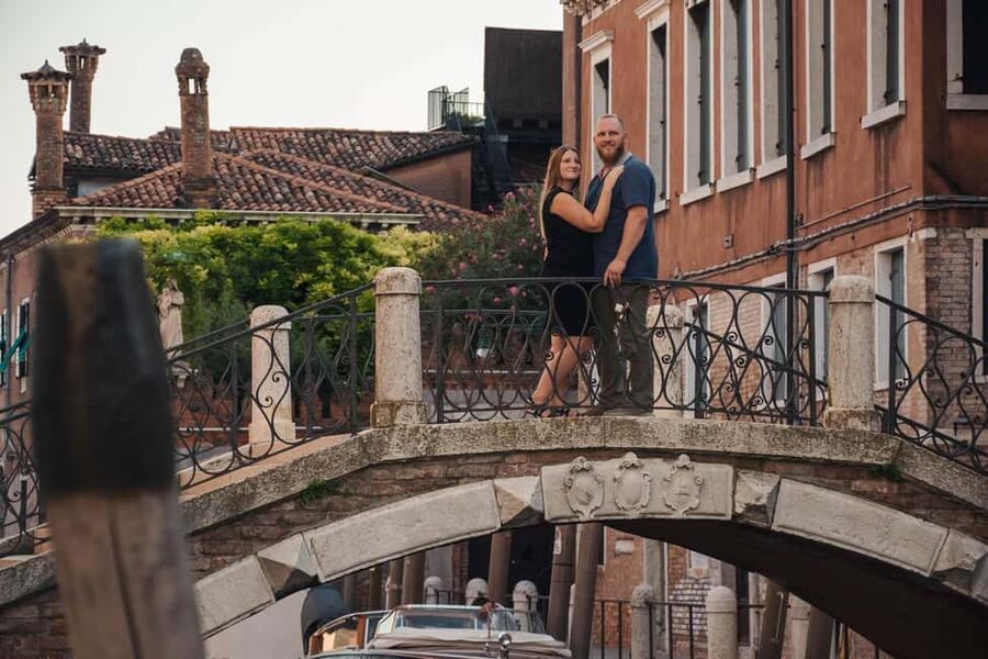 Venice: Exclusive Photoshoot in Hidden Locations - Your photo route: Rialto Bridge, fish market area, and the Grand Canal