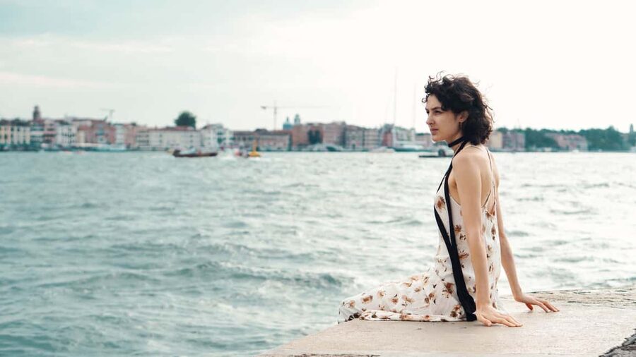 Venice: Exclusive Photoshoot in Hidden Locations - What’s included in the photos, and what you get back