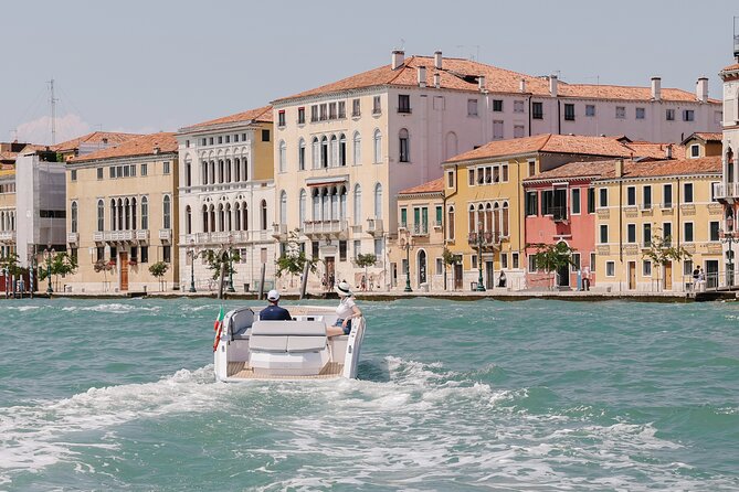 Venice: Explore Venice on Electric Boat - Why an electric boat makes Venice feel easier