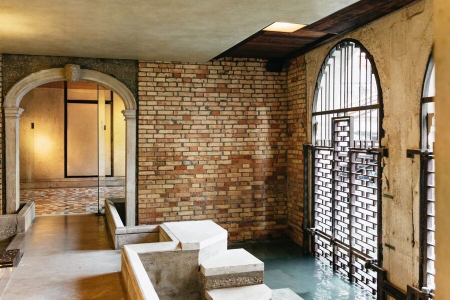 Venice: Fondazione Querini Stampalia Entry Tickets - Practical visit notes: bags, pets, and what to do at the ticket counter