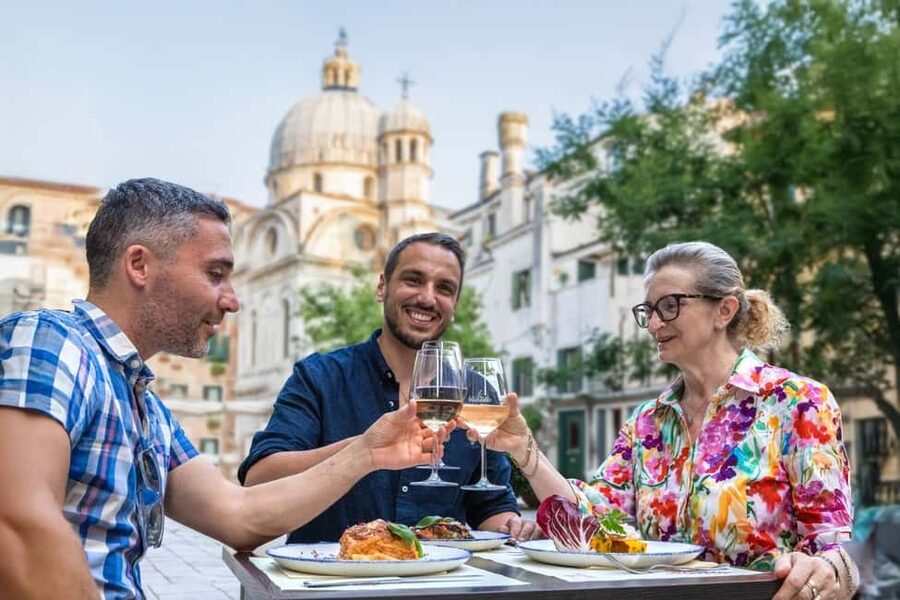 Venice Food Tasting Tour: Bites, Wine, Dinner & Local Guide - Key points to know before you go
