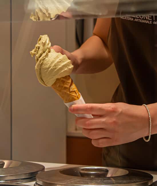 Venice: Food Tasting Tour with Cicchetti and Wine - Where each stop matters: bacari energy, an osteria sit down, and tasting in different settings