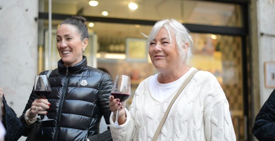 Venice: Food Tasting Tour with Cicchetti and Wine - 3 hours, 15 tastings, 6 to 8 spots: how the meal is paced