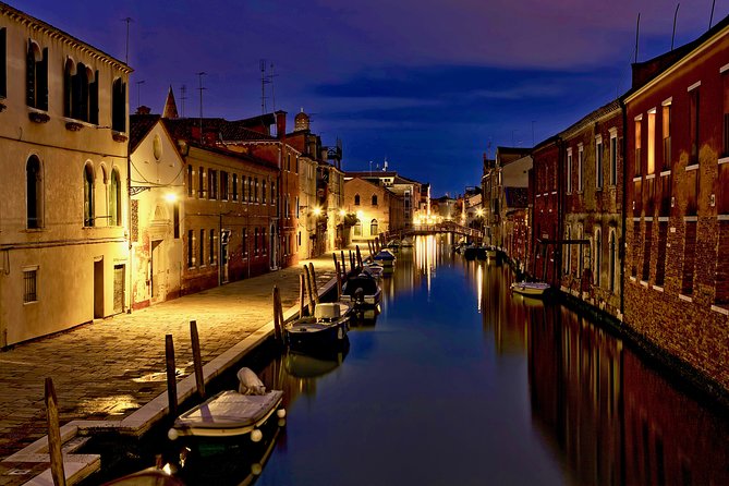 Venice Ghost & Legends Walking City Tour - Where you start: Campo San Bartolomeo and the promise of quieter Venice