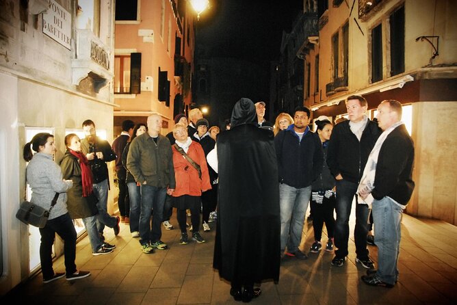 Venice Ghost Stories, Legends and Anecdotes Tour - Rio Tera degli Assassini and Calle dei Assassini Vibe: Dark Corners You Can Actually Locate