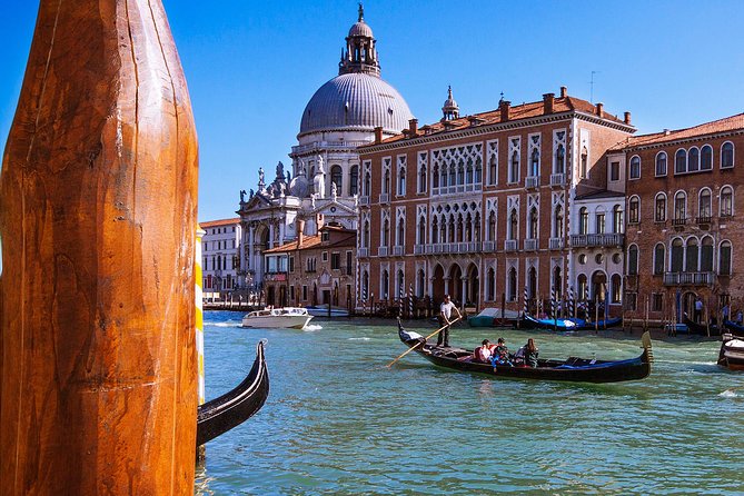 Venice Gondola Experience - Your gondolier: skilled navigation, and don’t count on narration