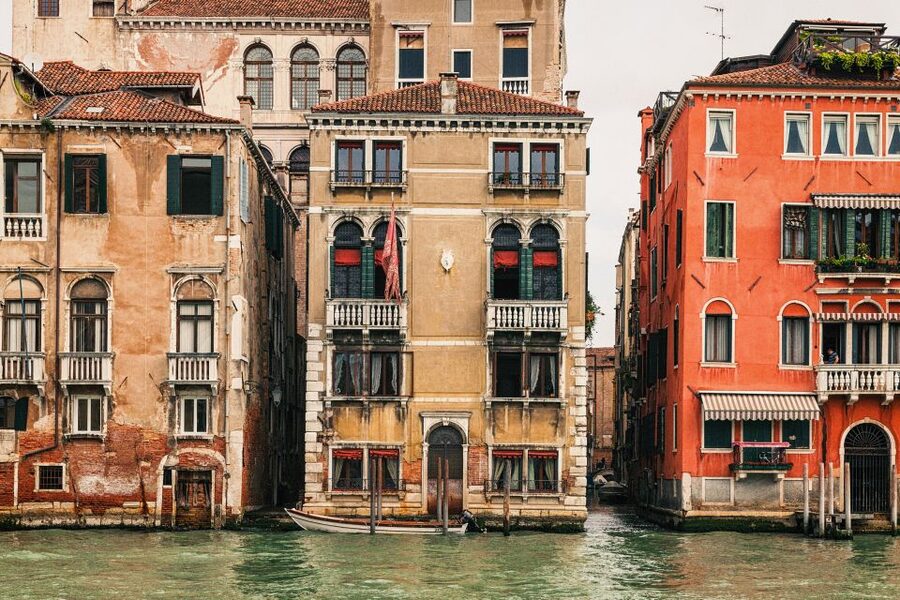 Venice: Gondola Ride and a Gala Dinner in a Venetian Palace - Museo Dell’Accademia Start and Hotel Pickup, So You Spend Less Time Guessing