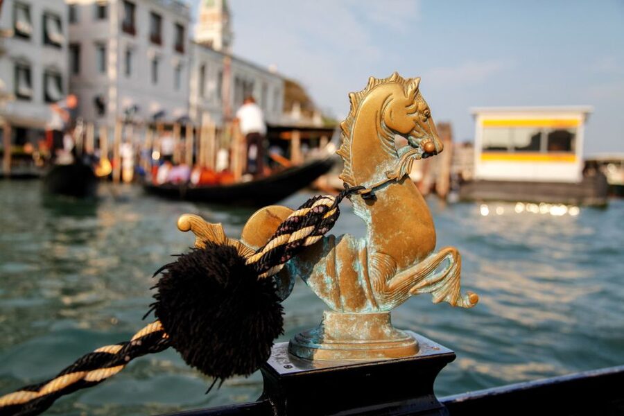 Venice: Gondola Ride with Live Guide or Audio Guide - Price and Value: What $42 Really Buys You