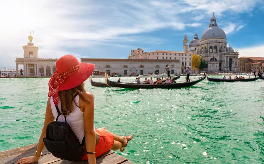 Venice: Gondola Tour under the Bridge of Sighs & Audio Guide - Lagoon and Canal Views: What the Ride Feels Like