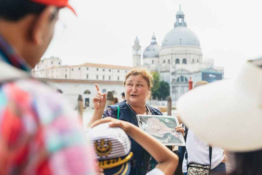 Venice: Grand Canal Gondola Ride with App Commentary - Price, time, and the value math behind $39 per person