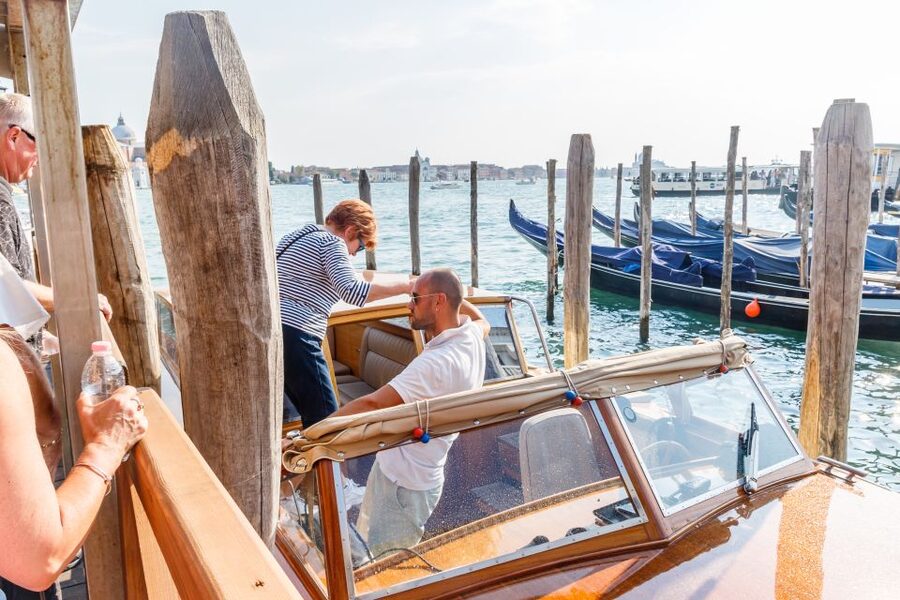 Venice: Grand Canal Private Boat Trip - Should you book this 1-hour Grand Canal private boat trip?