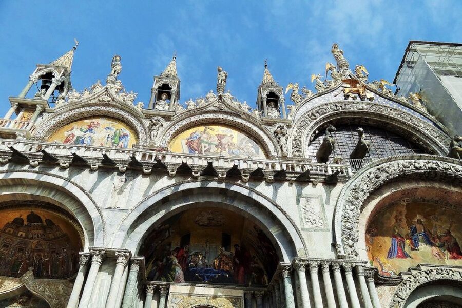 Venice: Guided Golden Basilica Tour - What you’ll actually see inside on the first floor