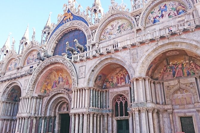 Venice highlights and hidden gems Small Group walking tour - Rialto View, The Old Bridge Moment