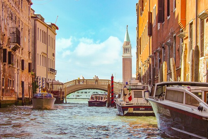 Venice Highlights Self Guided Scavenger Hunt and Walking Tour - Teatro La Fenice: A City-Sense Stop Midway Through the Hunt