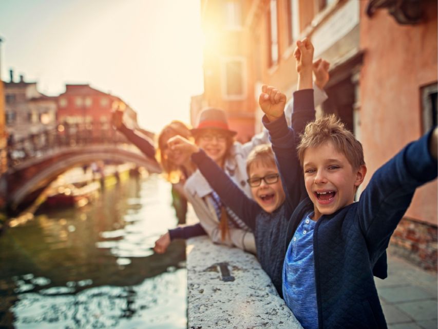 Venice: Highlights with Local Private Walking Tour & Gondola - St Mark Basilica and Square: The Story Behind the Spotlight