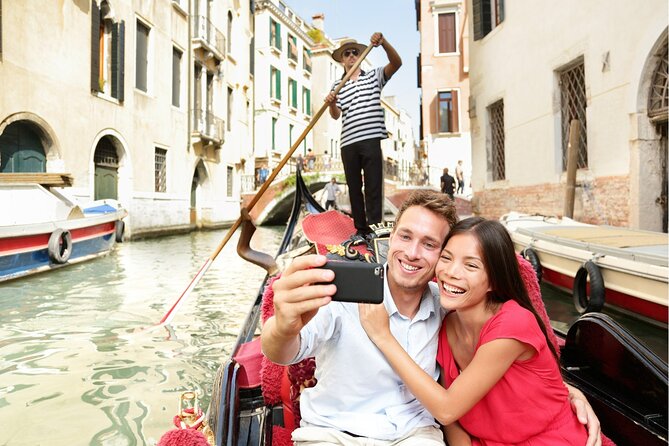 Venice Highlights with Local: Private Walking Tour & Gondola Ride - Meeting at Campo S. Luca, Right Between Rialto and St. Mark’s
