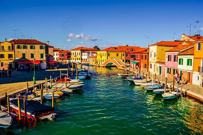 Venice Islands Cruise: Murano Glass, Rainbow Burano & Torcello - Guides matter: when the storytelling clicks