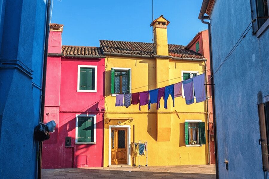 Venice Islands: Murano Glass & Burano Colors Guided Visit - What to do with your free time on Murano and Burano