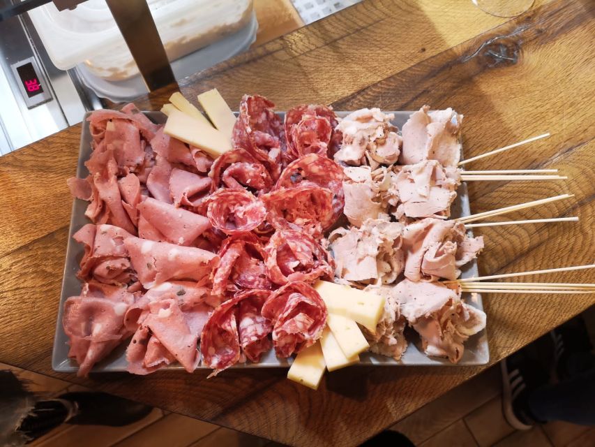 Venice: Jewish Ghetto and Cannaregio Food and Wine Tour - The 6 restaurant tastings that keep the pace fun