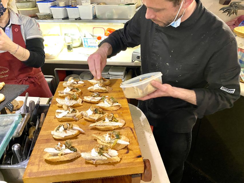 Venice: Jewish Ghetto and Cannaregio Food and Wine Tour - Walking distance, group size, and who this fits best