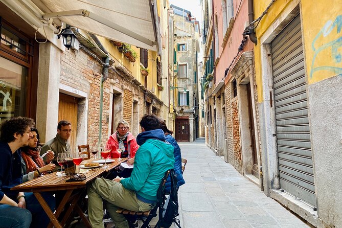 Venice Jewish Ghetto and Cannaregio Food, Wine, Sightseeing Tour - Cannaregio Meets the Jewish Ghetto, With Food as Your Guide