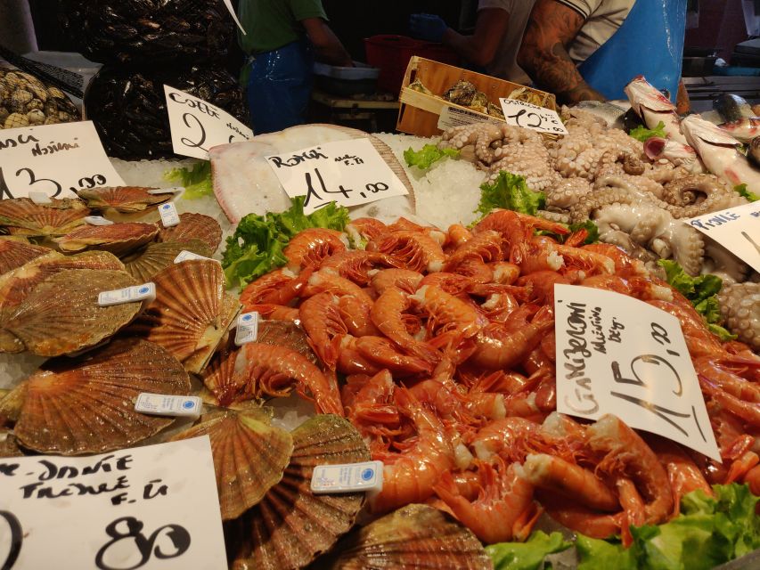 Venice: Local Fish Market With Cicchetti, Lunch, and Wine - The Rialto fish market stop: what you should expect to learn